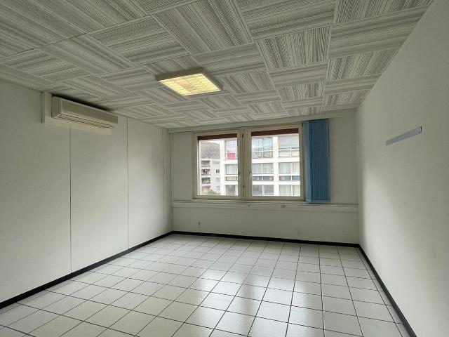 Office for rent in Rivera 46 m² | dreamo. Ch