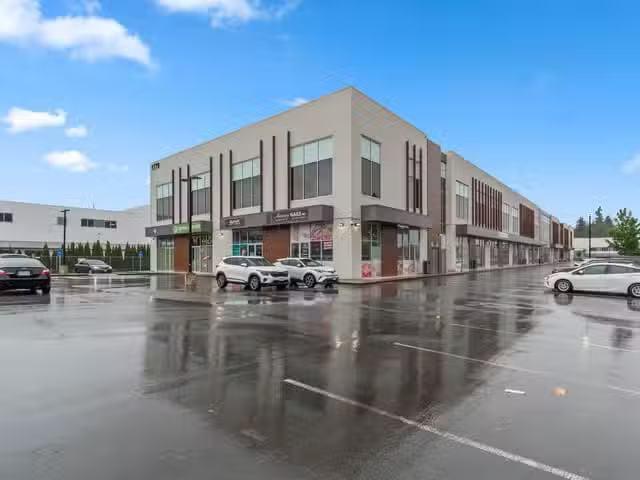 Office for sale in Abbotsford, Abbotsford, 220 1779 Clearbrook.