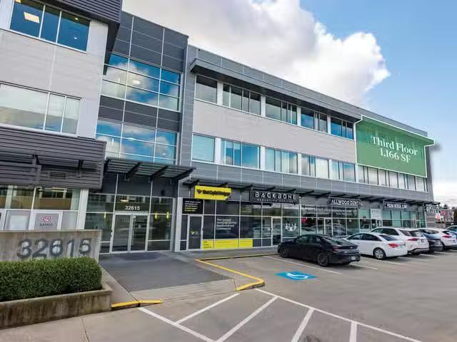 Office for sale in Abbotsford, Abbotsford, 304 32615 South Fra.
