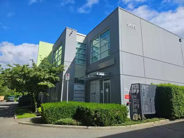 Office for sale in Burnaby, Burnaby South, 251 5489 Byrne Road.