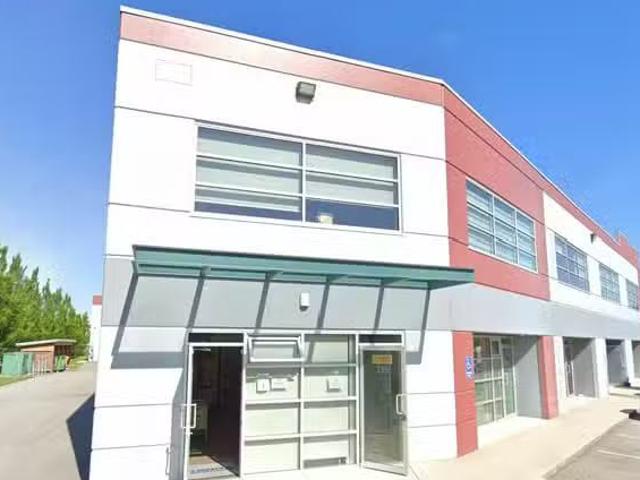 Office for sale in Burnaby, Burnaby South, 215 5108 North Fras.
