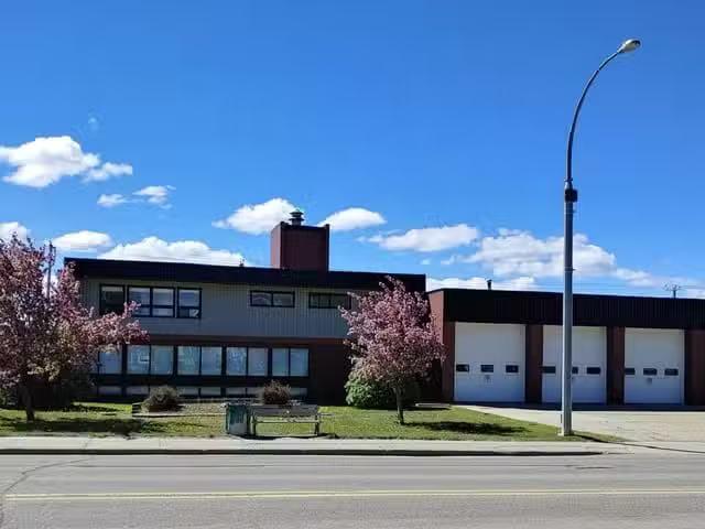 Office for sale in Fort St. John, Fort St. John, 9407 100 Aven.
