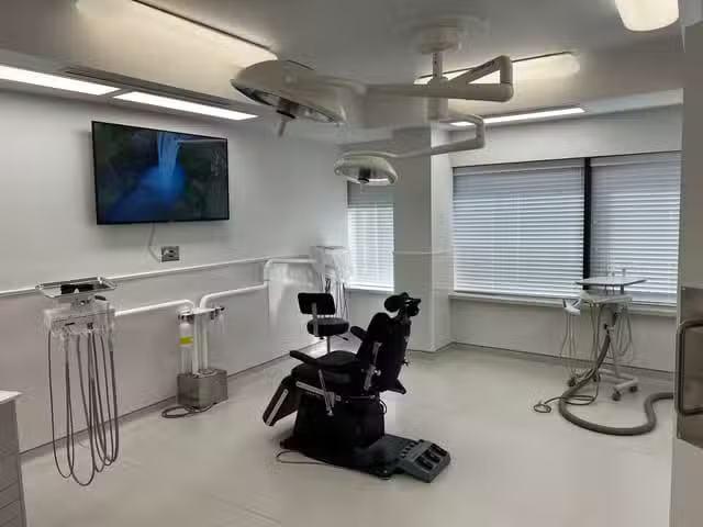 Office for sale in New Westminster, New Westminster, 104 250 K.