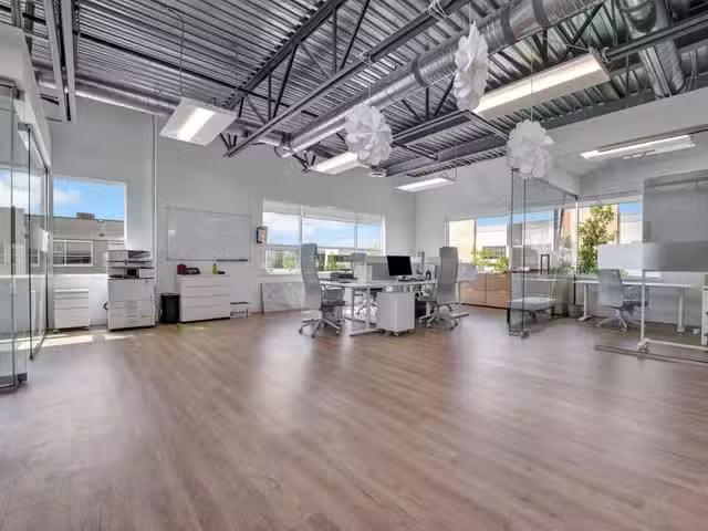 Office for sale in Port Coquitlam, Port Coquitlam, 2270 853 Se.