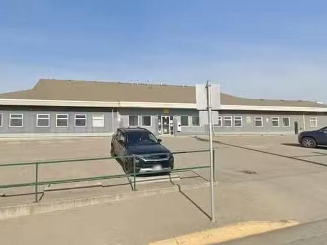 Office for sale in Quesnel, Quesnel, 163 Kinchant Street, 2249.