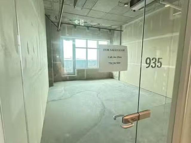 Office for sale in Richmond, Richmond, 935 8477 Bridgeport Roa.