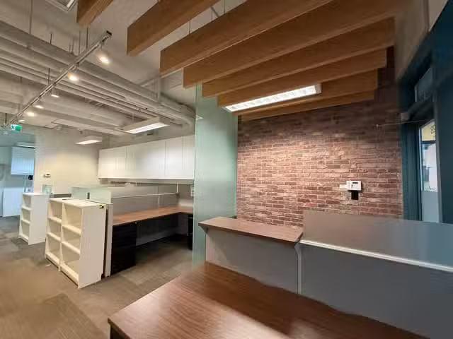 Office for sale in Vancouver, Vancouver West, 120 1628 W 1st A.