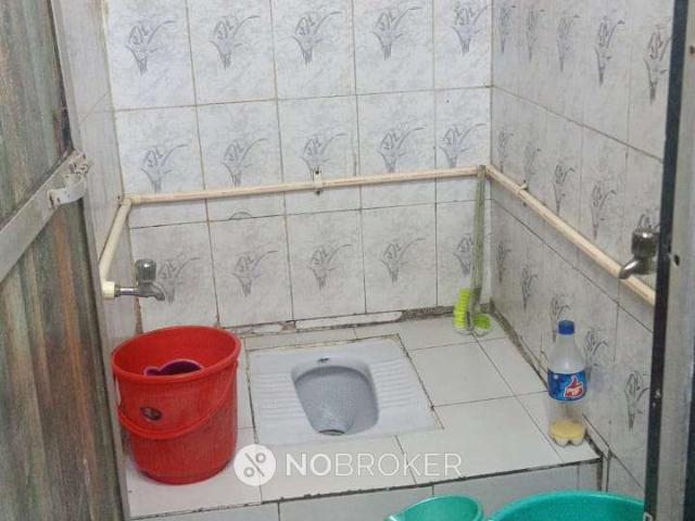 Office in Masjid Bandar, Mumbai for sale