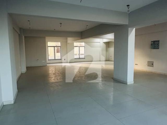 Office Of 2000 Square Feet Available For rent In DHA Phase 5