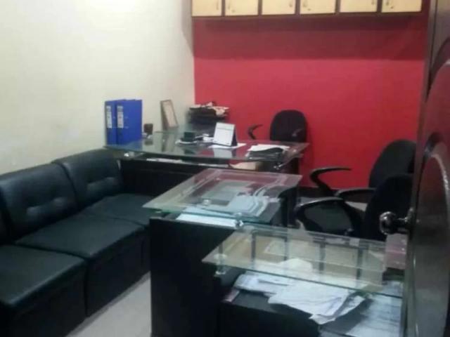 Office sharah e faisal semi furnish karachi shahra e faisal id 43451