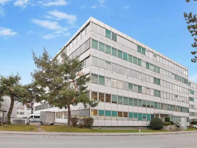 Office space for rent in Glattbrugg 442 m² | dreamo. Ch