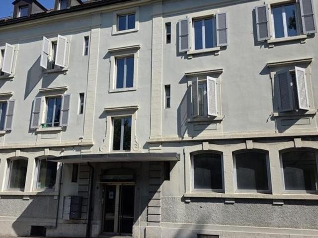 Office space for rent in La Chaux de Fonds 200 m² | dreamo. Ch