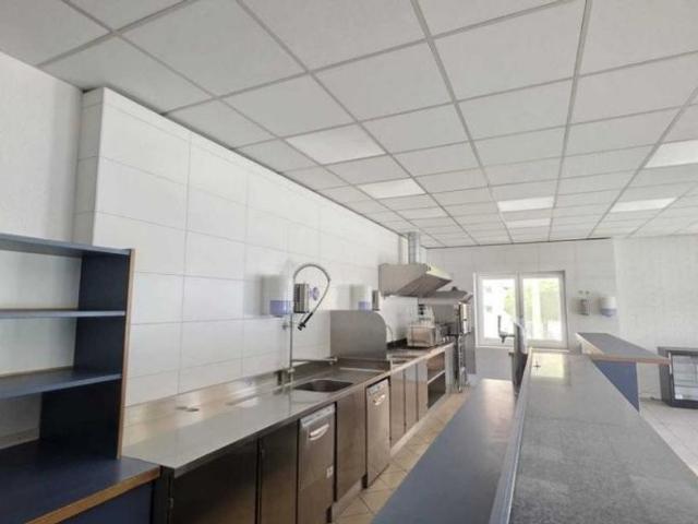 Office space for rent in La Chaux de Fonds Ref 27947 | dreamo. Ch