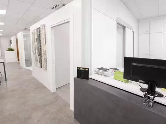 Office space for rent in Mendrisio 360 m² | dreamo. Ch