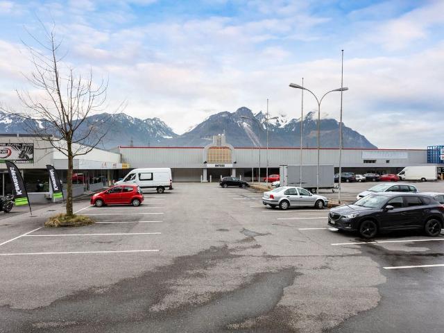 Office space for rent in Roche VD 582 m² | dreamo. Ch