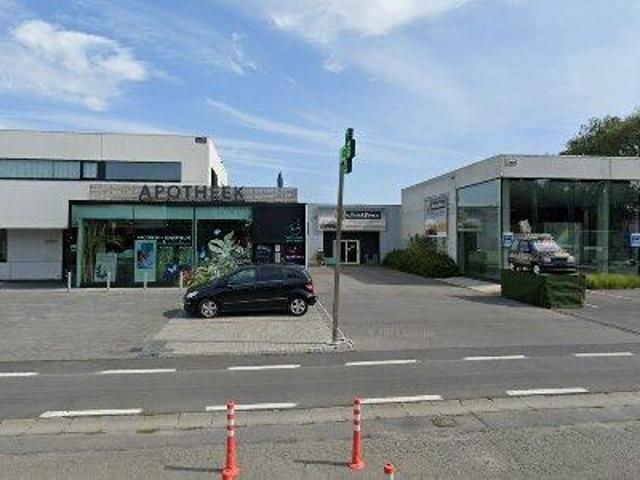 106 m2 office space for rent in Roeselare