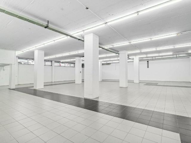 Office space for rent in Root 422 m² | dreamo. Ch