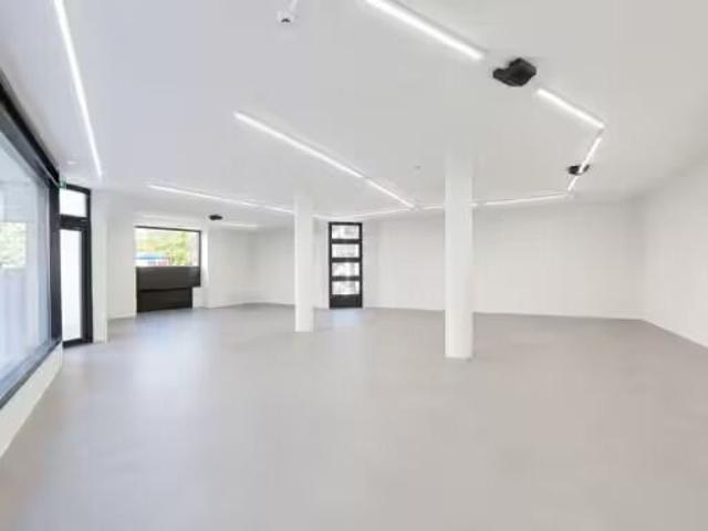 Office space for rent in Rivera 500 m² | dreamo. Ch
