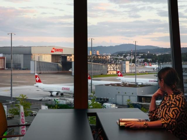 Office Space im Novu Campus mit Blick auf den Flughafen