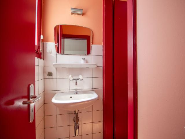 Office space with 4 rooms on sale in Fully 248 m² | dreamo. Ch
