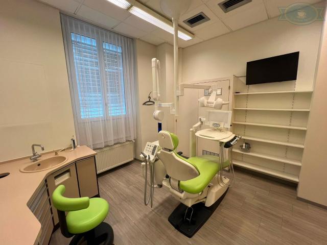 Office space with 10 rooms for rent in Porrentruy 170 m² | dreamo. Ch