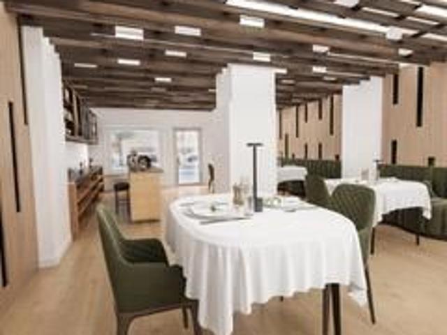 Office space with 1 room for rent in La Chaux de Fonds 70 m² | dreamo. Ch