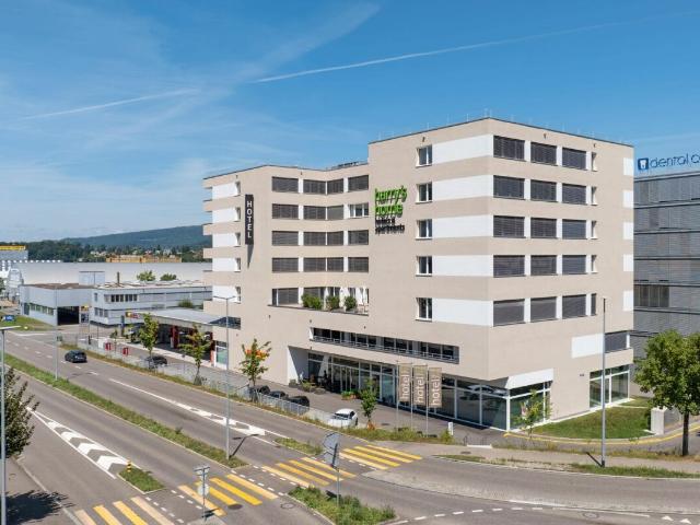 Office space with 1 room for rent in Spreitenbach 162 m² | dreamo. Ch