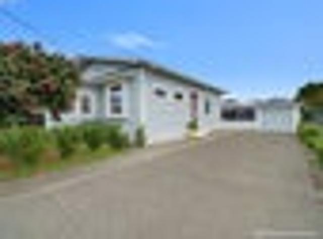 Office, Rumpus & Deck Space in Parkvale