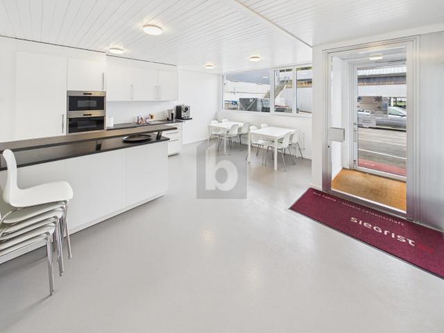 Office with 4 rooms for rent in Biberist 155 m² | dreamo. Ch