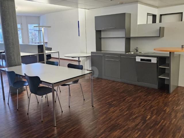 Office with 4.5 rooms for rent in Teufen AR 300 m² | dreamo. Ch