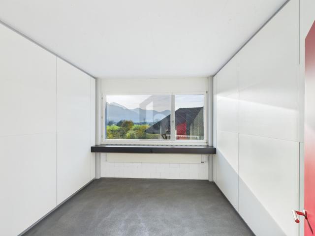 Office with 5 rooms for rent in Ibach 131 m² | dreamo. Ch