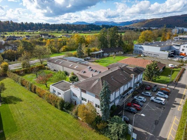 Office with 5.5 rooms for rent in Oftringen 209 m² | dreamo. Ch