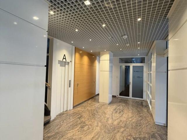 Office with 8 rooms for rent in Lausanne 202 m² | dreamo. Ch