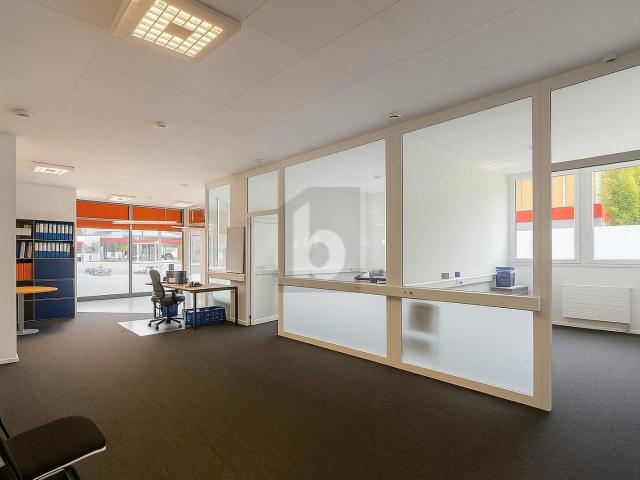Office with 10 rooms for rent in Moutier 400 m² | dreamo. Ch