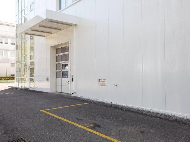 Office with 1 room for rent in Birsfelden 52 m² | dreamo. Ch