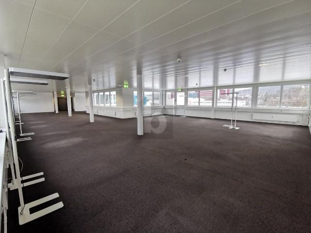Office with 1 room for rent in Pratteln 309 m² | dreamo. Ch