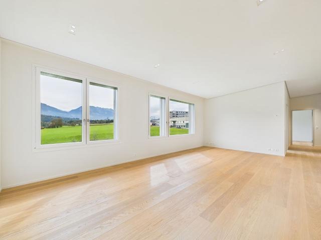 Office with 3.5 rooms for rent in Alpnach Dorf 122 m² | dreamo. Ch