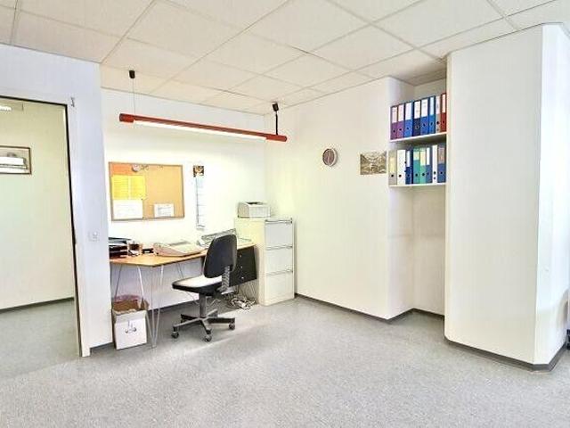 Office with 3.5 rooms on sale in Locarno 83 m² | dreamo. Ch