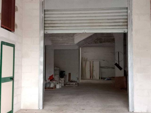 Officina in vendita a Baronissi