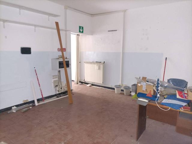 Officina in vendita a Genova