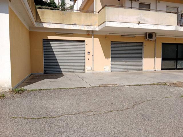 Officina in affitto a Montalto Uffugo