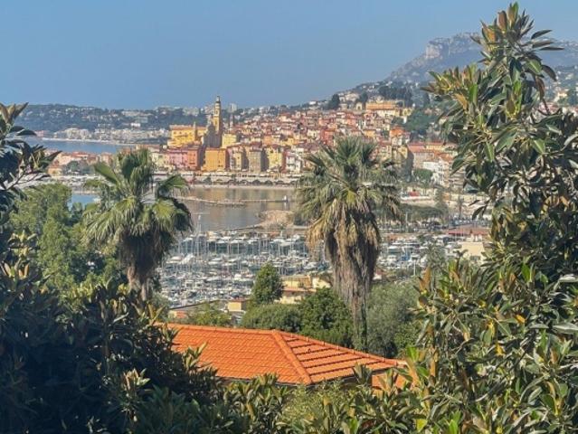 Offre Acceptee Mandat Exclusif Magnifique Penthouse dans un emplacement privilégié a Menton– Garavan