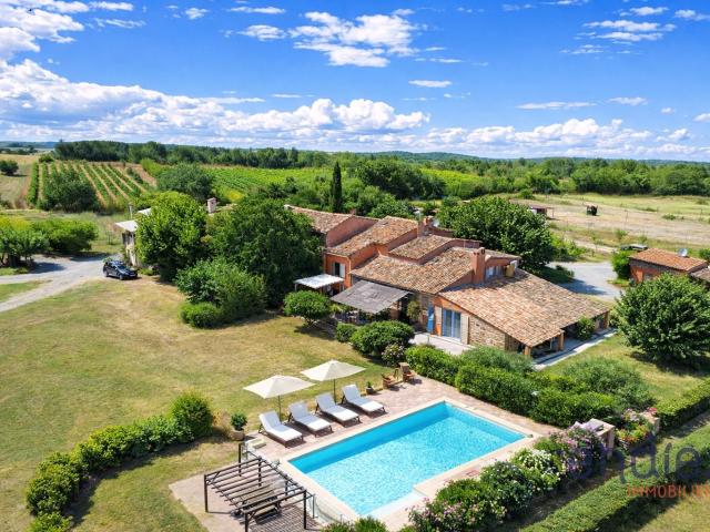 Offrez vous le luxe d'habiter une bastide de caractère et la liberté d'un revenu locatif régulier