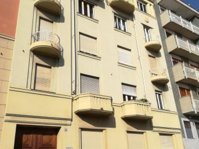 Offro casa in affitto