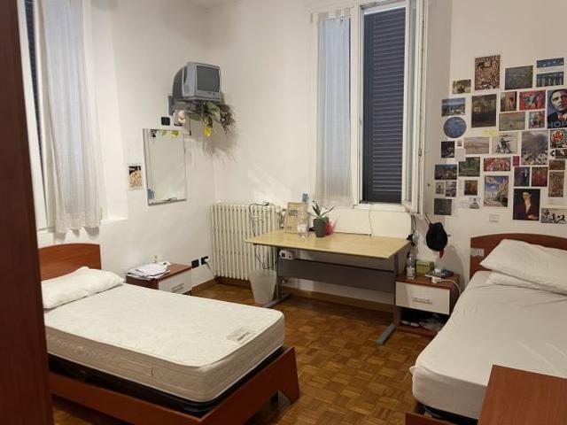 Offro posto letto in camera doppia, Cesena