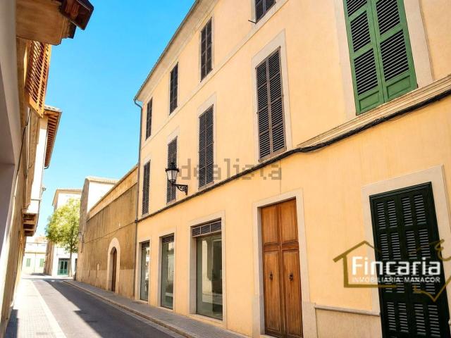 Oficina, Manacor