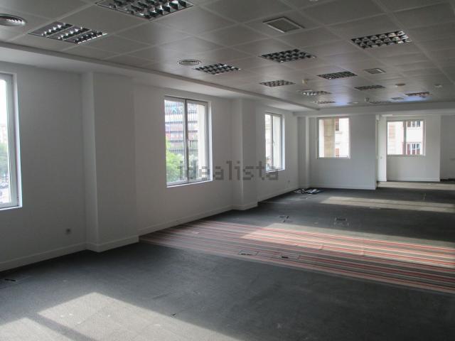 Oficina, Nuevos Ministerios Ríos Rosas, Madrid