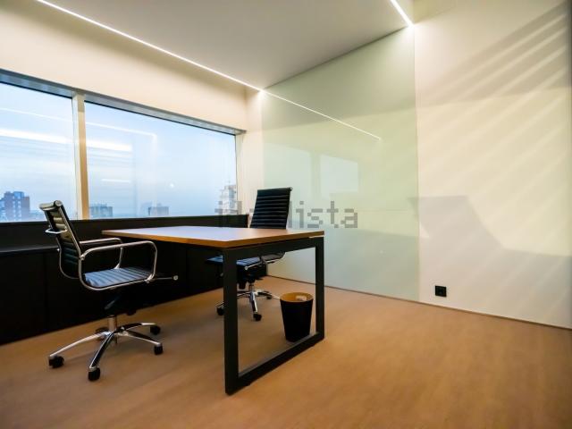 Oficina, Nervión, Sevilla
