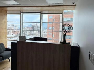 Oficina o Casa Oficina en Arriendo en Las Condes 2 baños