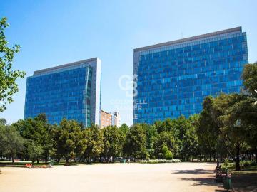 Oficina o Casa Oficina en Arriendo en Las Condes 5 dormitorios 6 baños